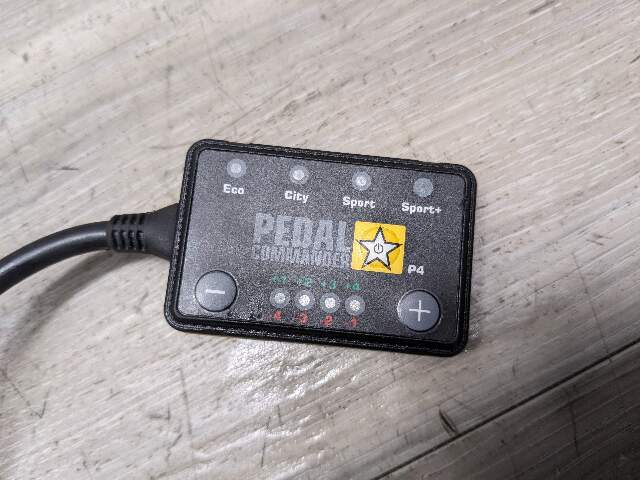 Pedal Commander for Porsche Panamera