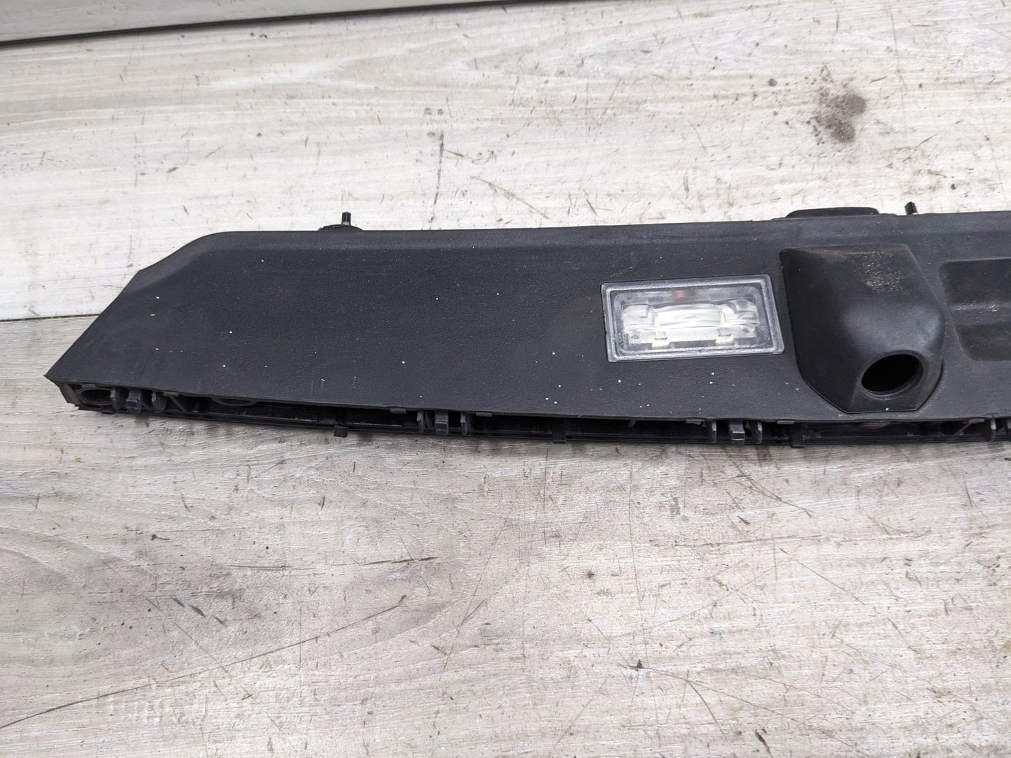 16-19 OEM BMW G11 G12 750 Rear Deck Trunk Lid License Plate Light Lamp Panel