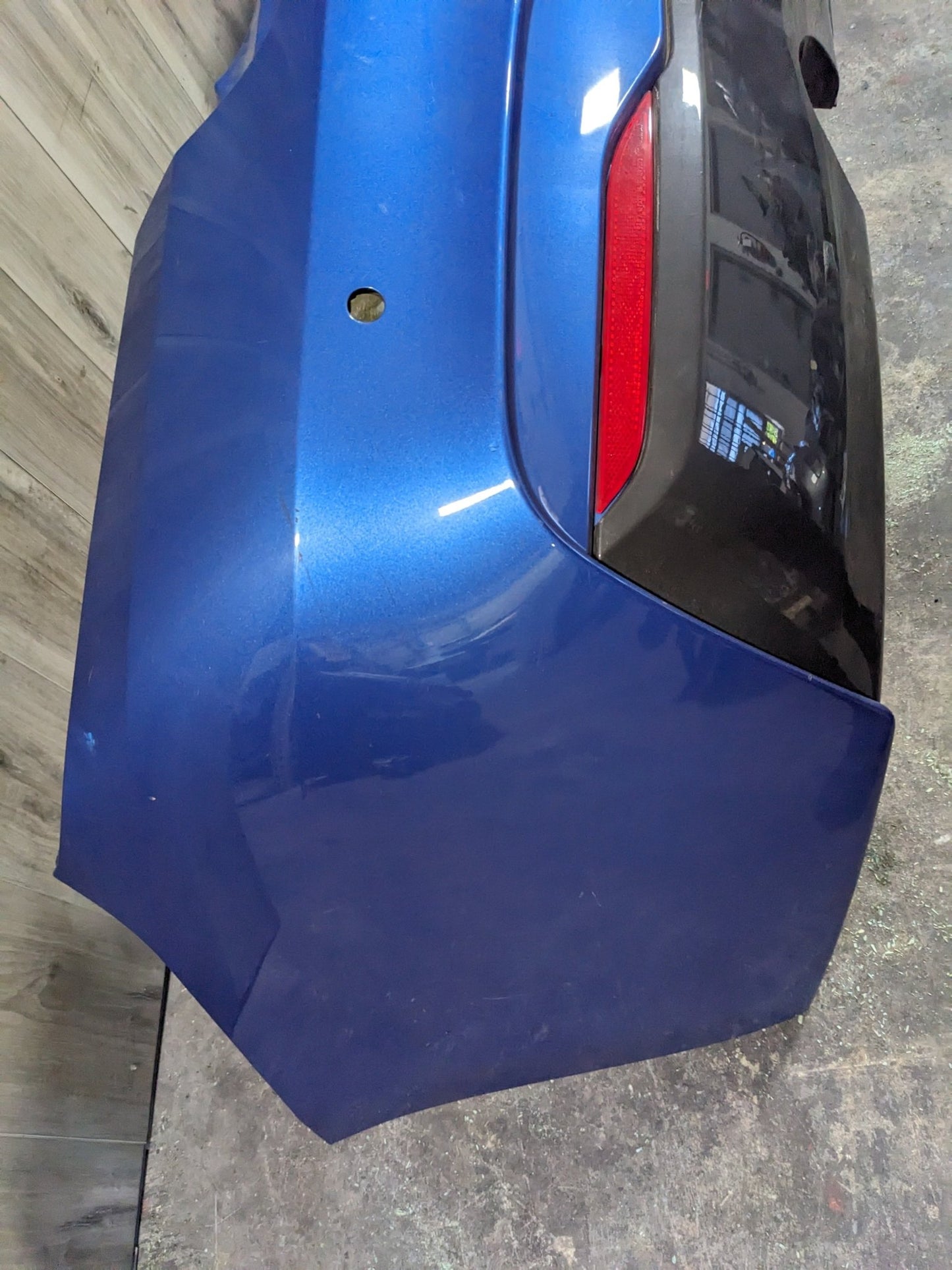 14-20 OEM BMW F22 F23 228 M235 M240 REAR Bumper Cover Trim M-SPORT Blue*DAMAGED