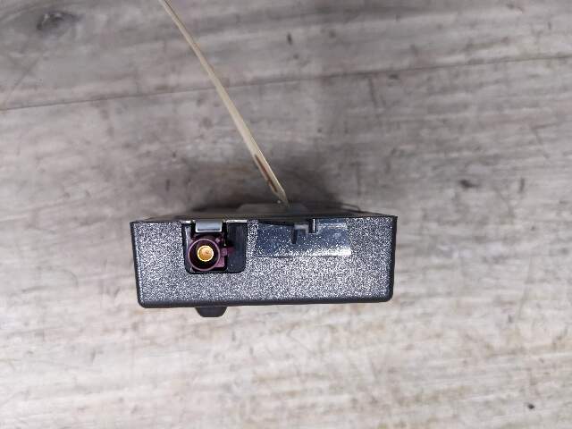 OEM BMW F15 F16 X5 X6 Radio Amplifier Back Up Antenna Control Module Unit