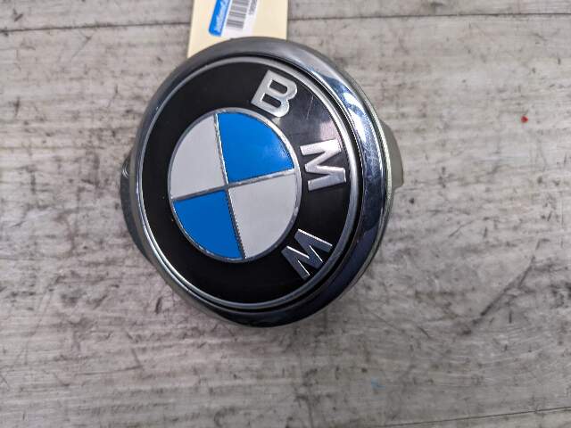 12-18 OEM BMW F13 F12 F06 M6 640i 650i Trunk Lid Emblem Button Ring with RVC