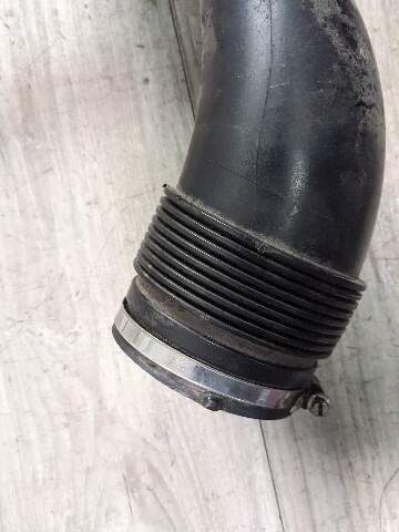 09-19 OEM BMW F12 F13 F15 F16 X5 X6 Front Right Intercooler Upper Charge Pipe