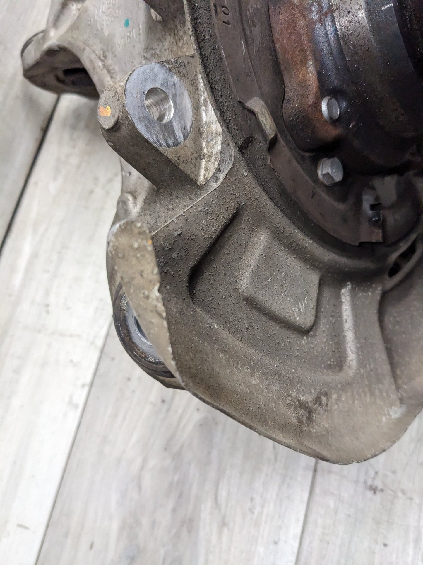 OEM BMW F85 F86 F15 F16 X5 X6 Rear Right Side Spindle Hub Carrier Knuckle