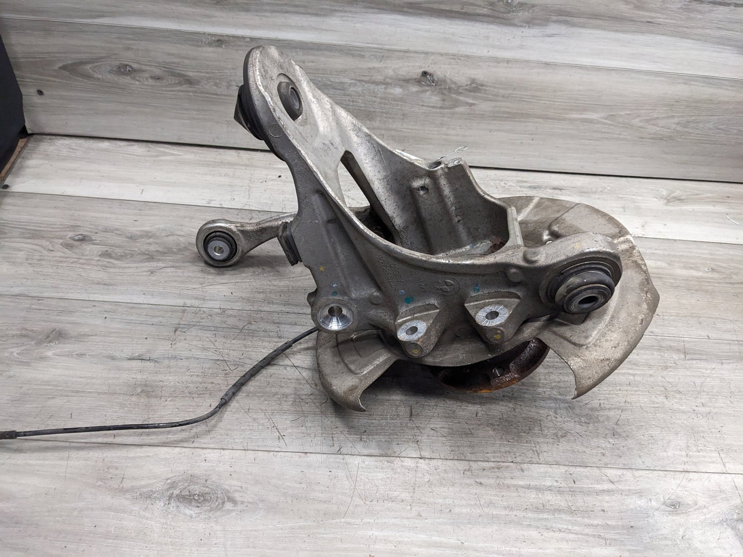 OEM BMW F85 F86 F15 F16 X5 X6 Rear Left Side Spindle Hub Carrier Knuckle