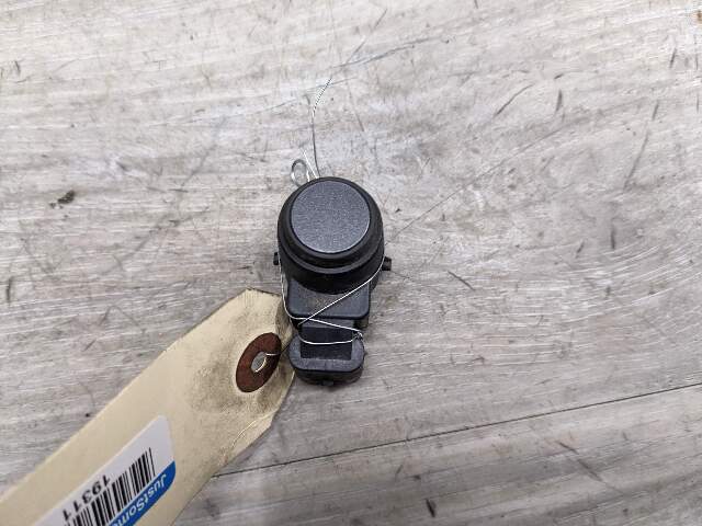 OEM BMW E82 E88 E90 E92 E93 335 Bumper Parking PDC Ultrasonic Sensor Grey