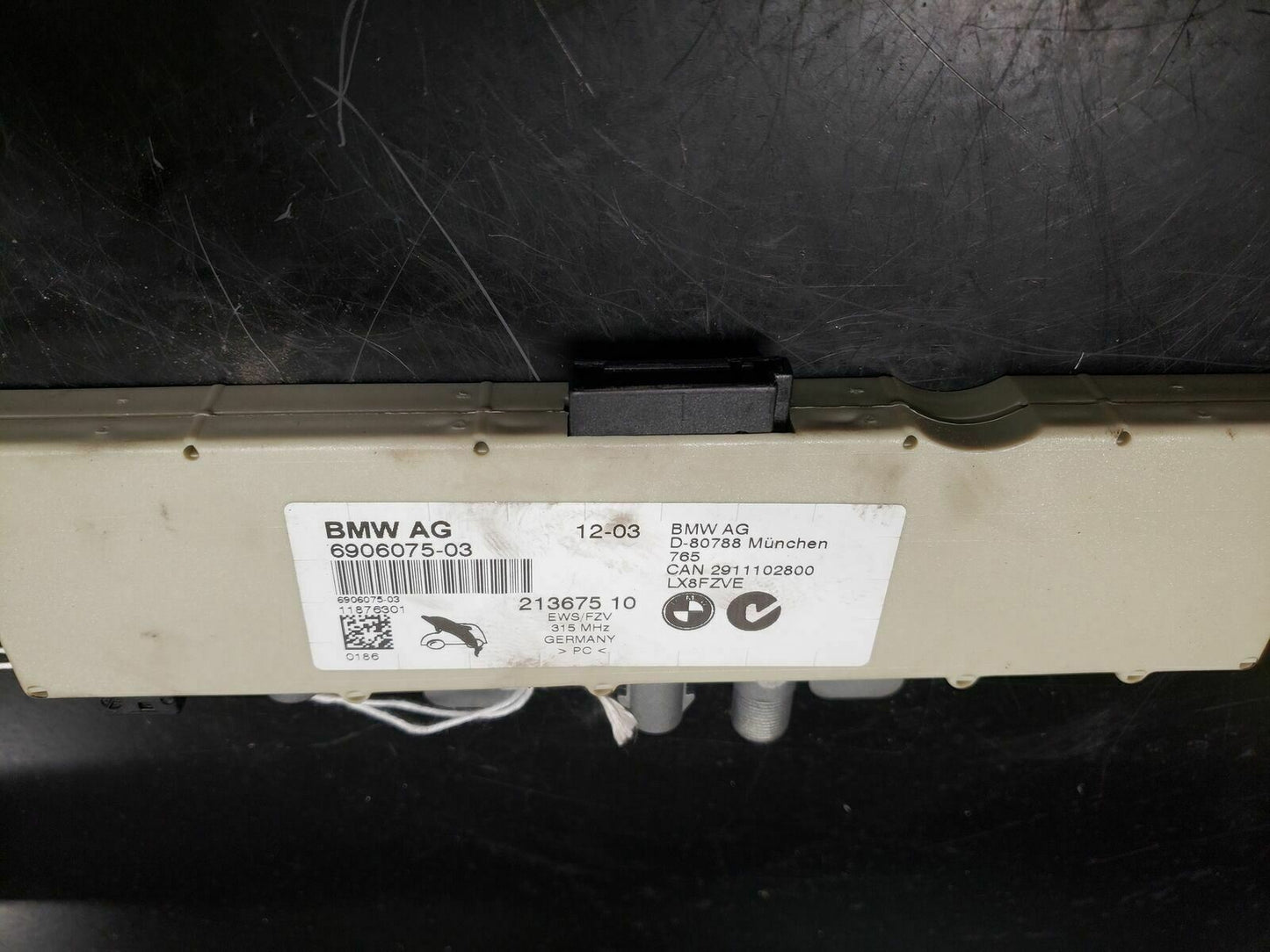BMW E39 6906075 Antenna Radio Signal Amplifier Trap BMW