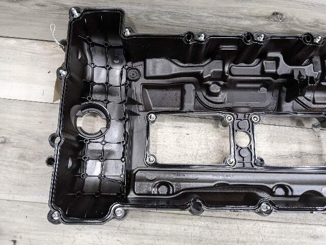 OEM BMW E82 E88 E90 E92 F22 F23 F30 F32 F33 F36 N55 Cylinder Head Valve Cover