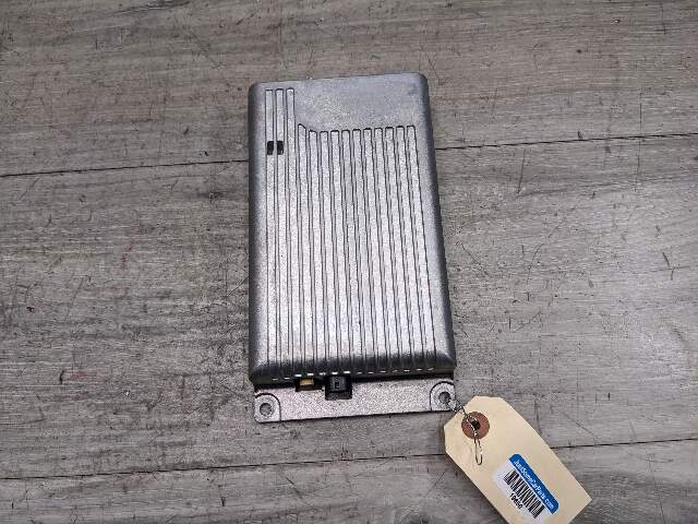 06-17 OEM BMW E82 E88 E90 E92 F10 High Basis SVS MULF2 Becker Bluetooth Module