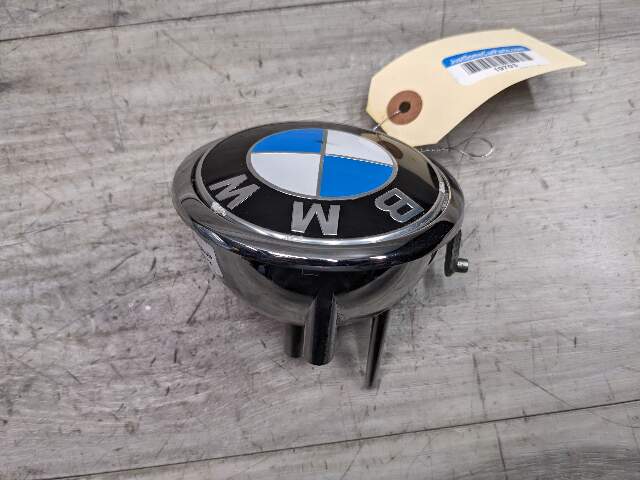 12-18 OEM BMW F13 F12 F06 M6 640i 650i Trunk Lid Emblem Button Ring with RVC