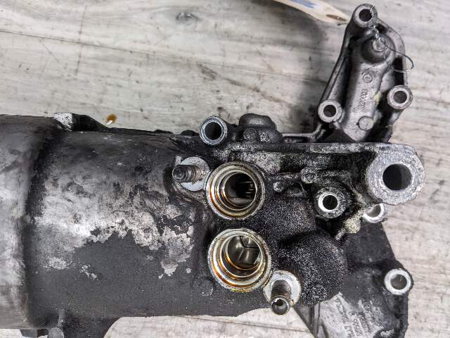 07-13 OEM BMW E90 E92 E93 S65 M3 Engine Oil Filter Housing
