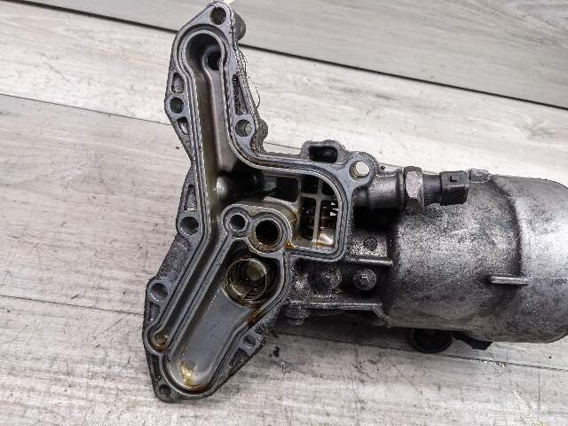 07-13 OEM BMW E90 E92 E93 S65 M3 Engine Oil Filter Housing