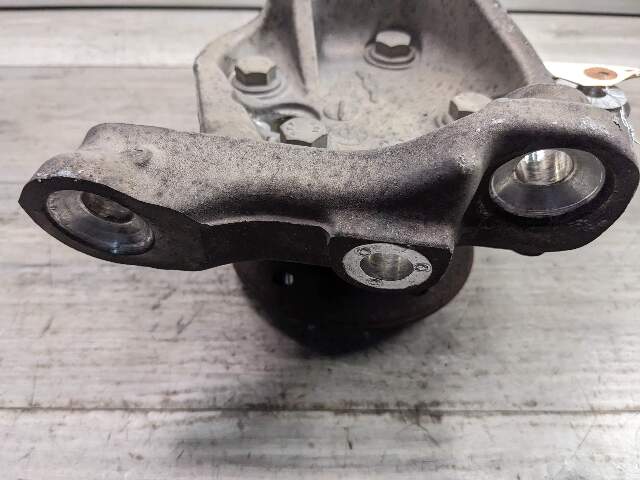 06-13 OEM BMW E82 E88 E90 E92 RWD Front Right Hub Knuckle Wheel Bearing Spindle