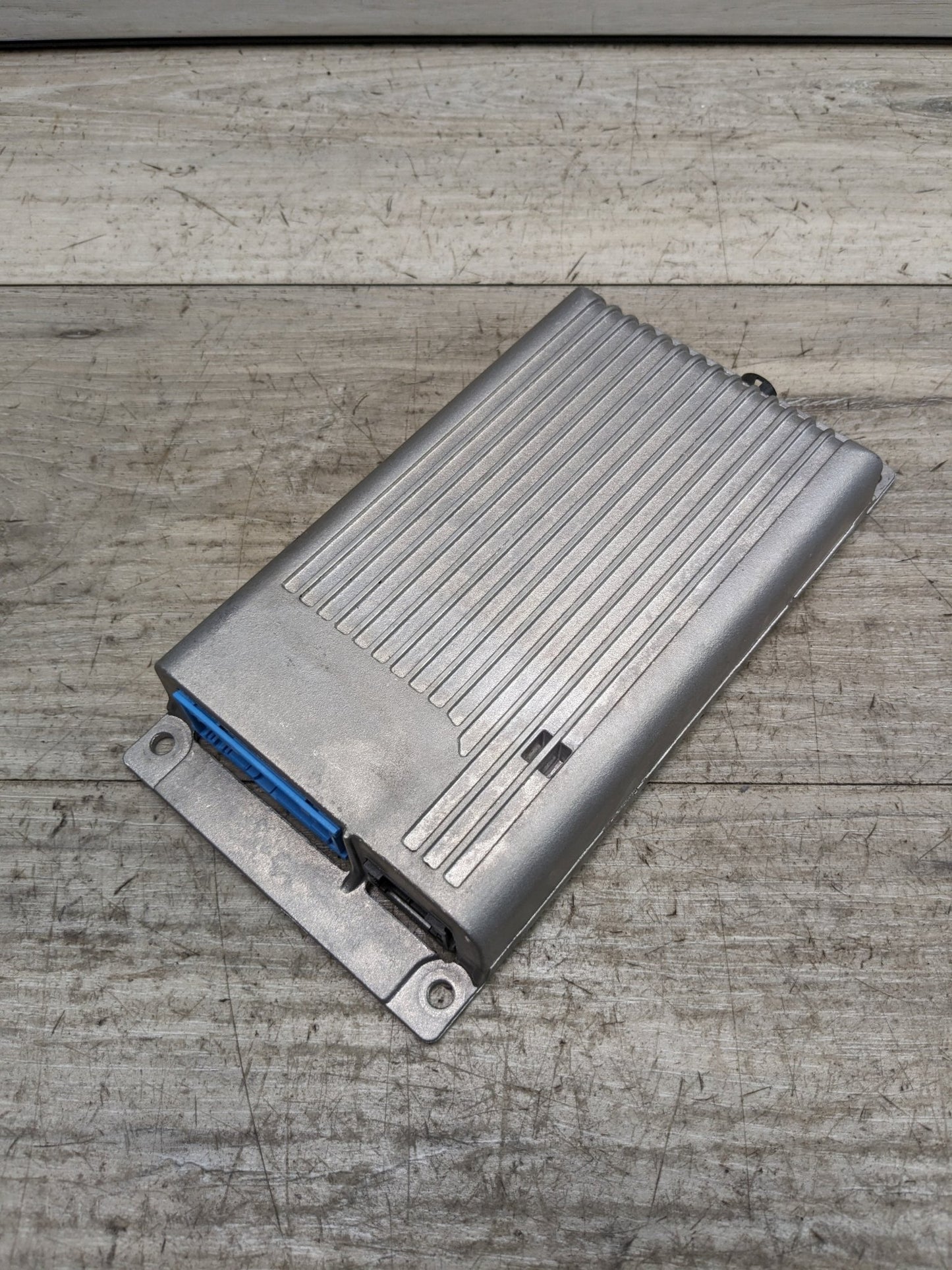 06-17 OEM BMW E88 E90 E93 F10 F01 High Basis SVS MULF2 Becker Bluetooth Module