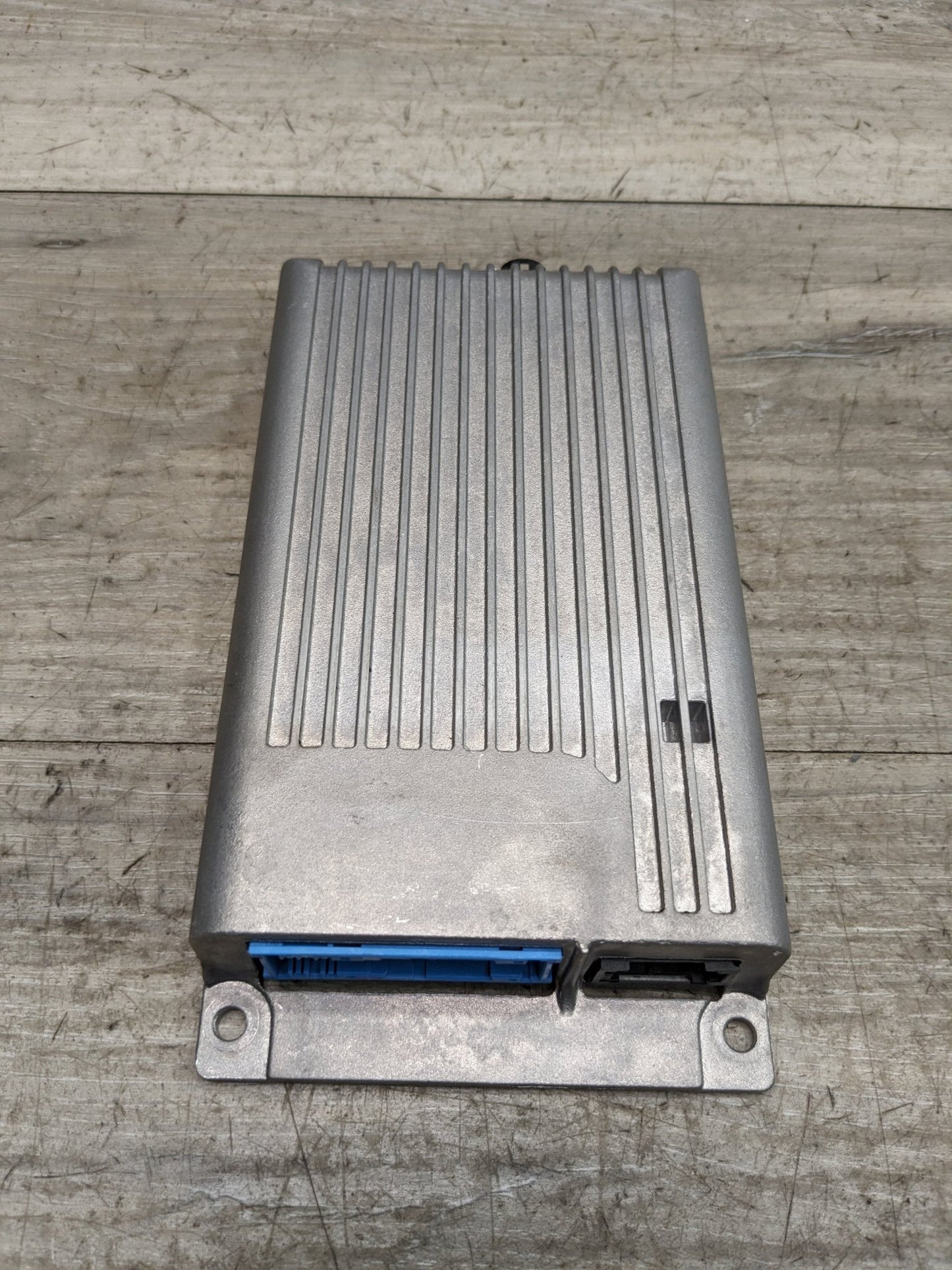 06-17 OEM BMW E88 E90 E93 F10 F01 High Basis SVS MULF2 Becker Bluetooth Module