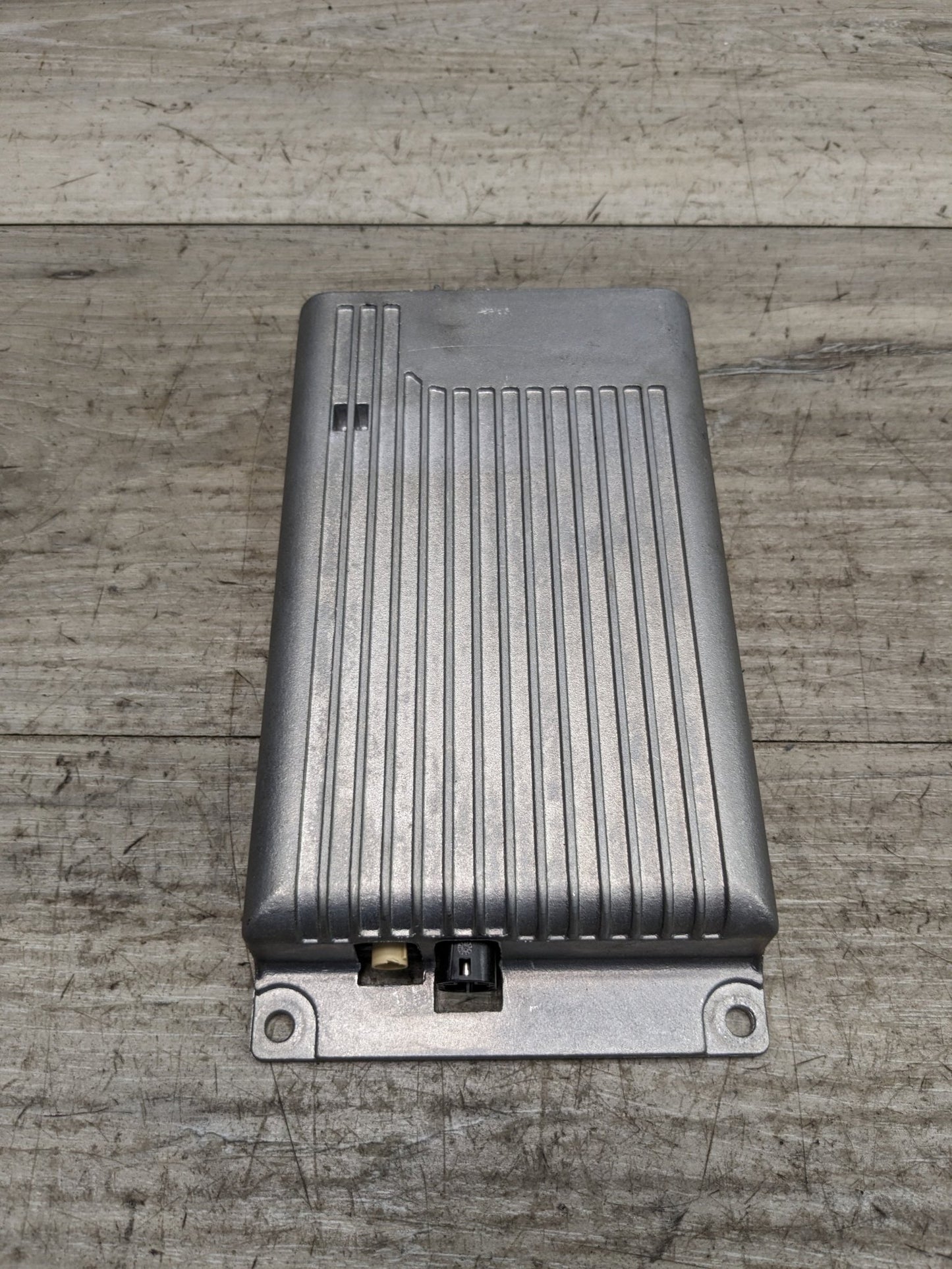 06-17 OEM BMW E88 E90 E93 F10 F01 High Basis SVS MULF2 Becker Bluetooth Module