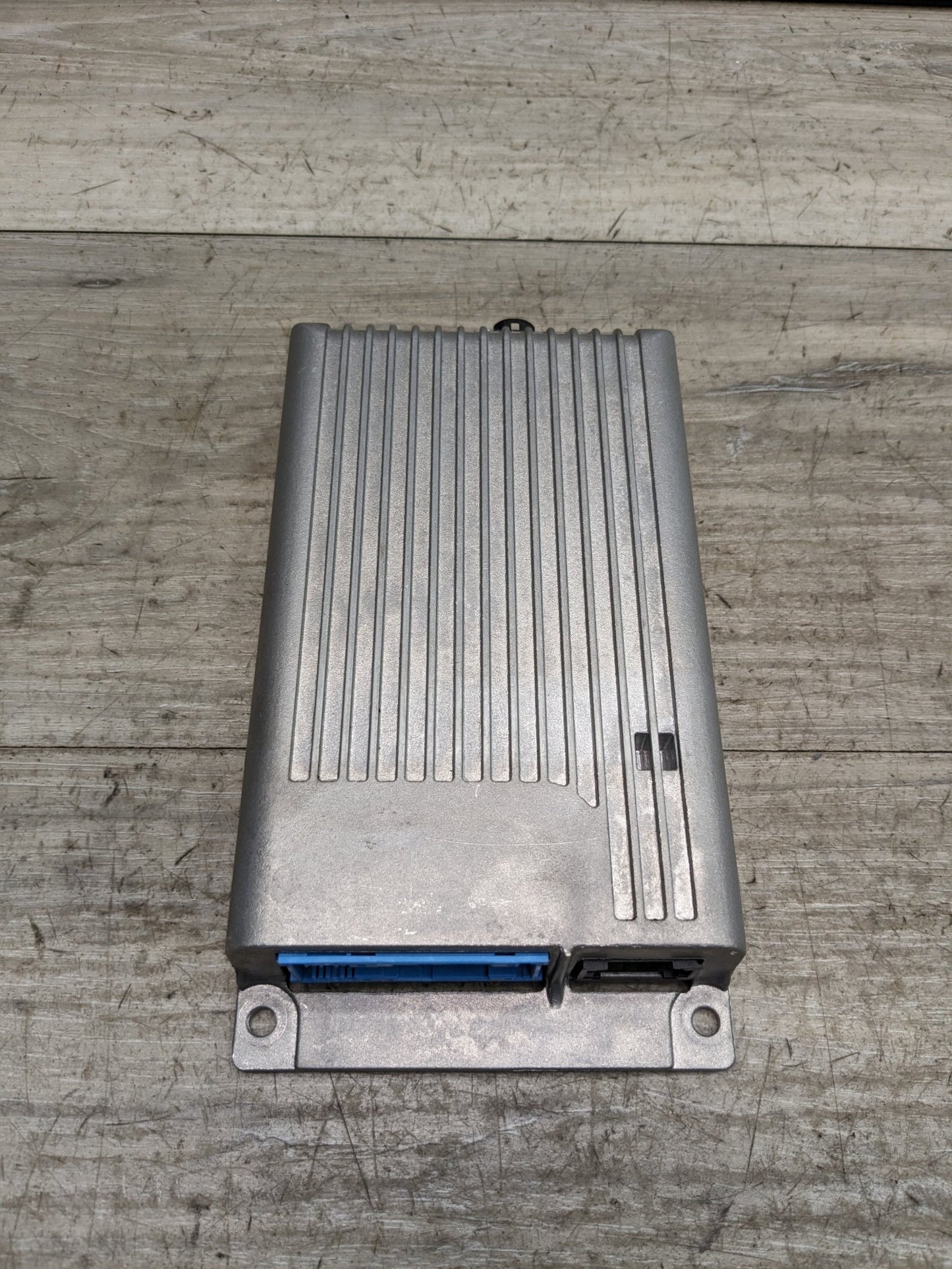 06-17 OEM BMW E88 E90 E93 F10 F01 High Basis SVS MULF2 Becker Bluetooth Module