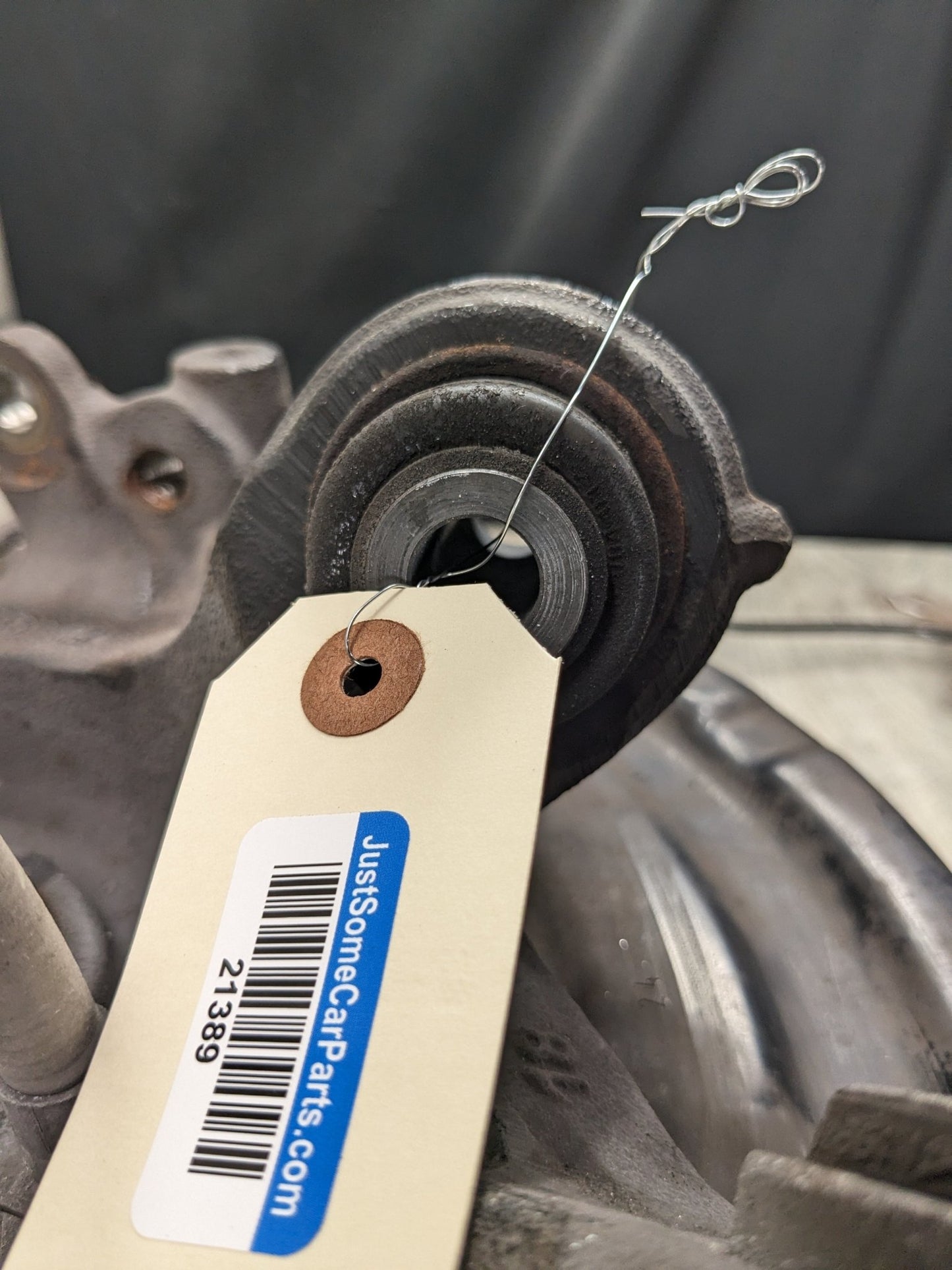 14-20 OEM BMW F22 F23 Rear Suspension Right Knuckle Wheel Hub Spindle Bearing