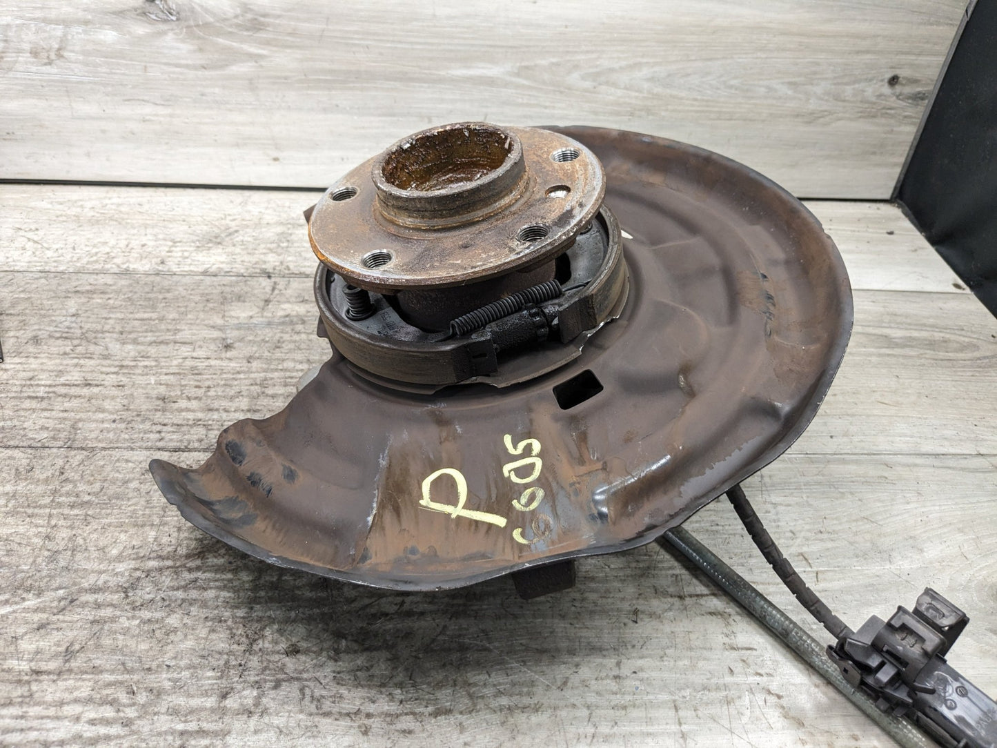 14-20 OEM BMW F22 F23 Rear Suspension Right Knuckle Wheel Hub Spindle Bearing