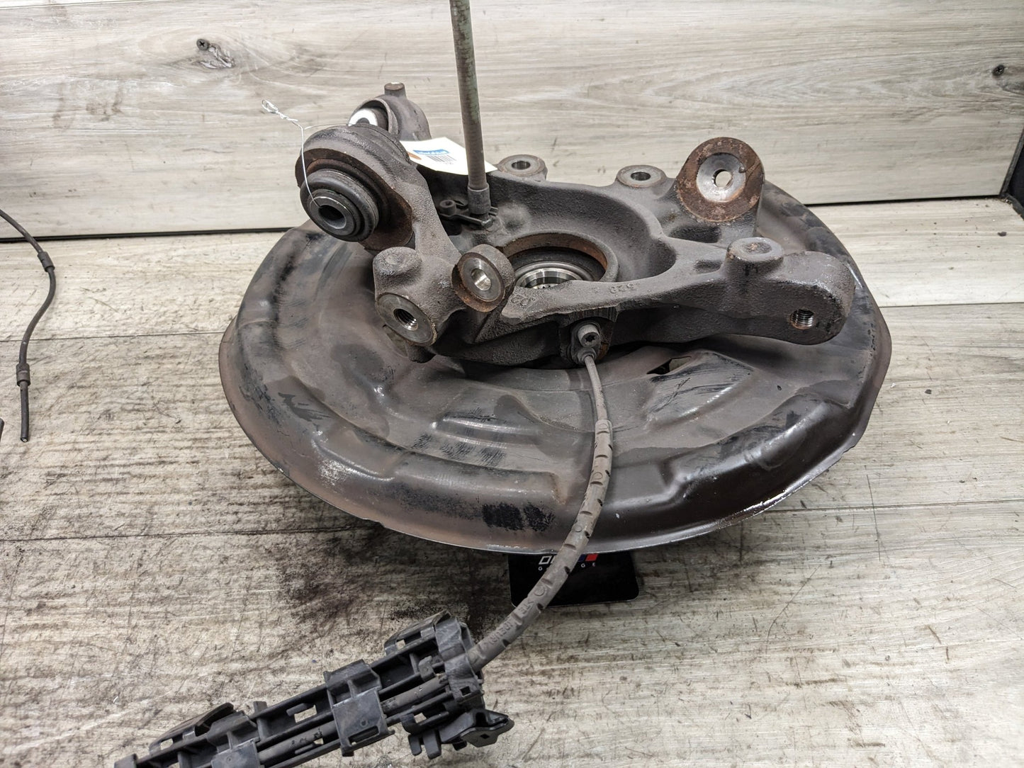 14-20 OEM BMW F22 F23 Rear Suspension Right Knuckle Wheel Hub Spindle Bearing