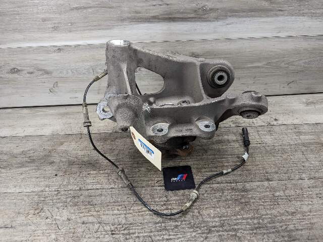 16-19 OEM BMW G11 G12 Rear Suspension Right Knuckle Wheel Hub Spindle Bearing