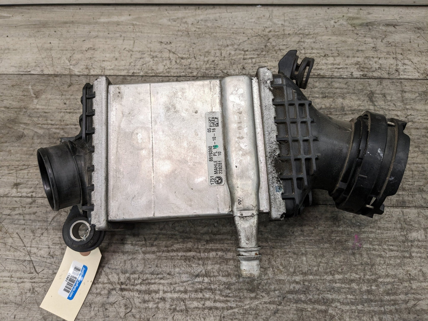 16-19 OEM BMW G30 G12 M550 750 N63R Turbocharger Intercooler Air Cooler 1-4