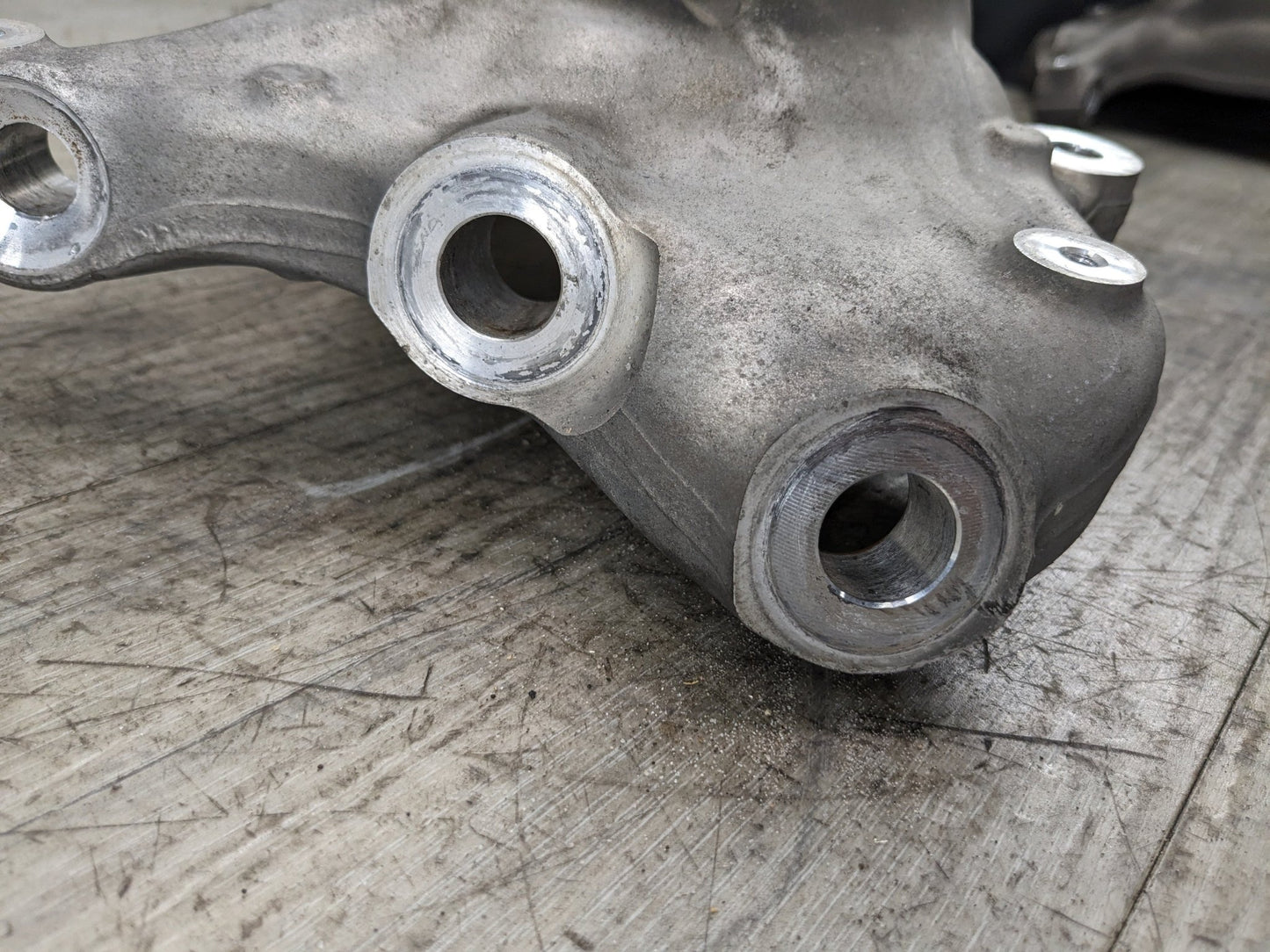 16-19 OEM BMW G11 G12 740 750 RWD Front Left Driver Spindle Knuckle Bearing