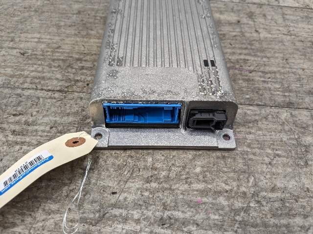 OEM BMW E82 E88 E90 E92 E93 M3 High Basis SVS MULF2 Becker Bluetooth Module