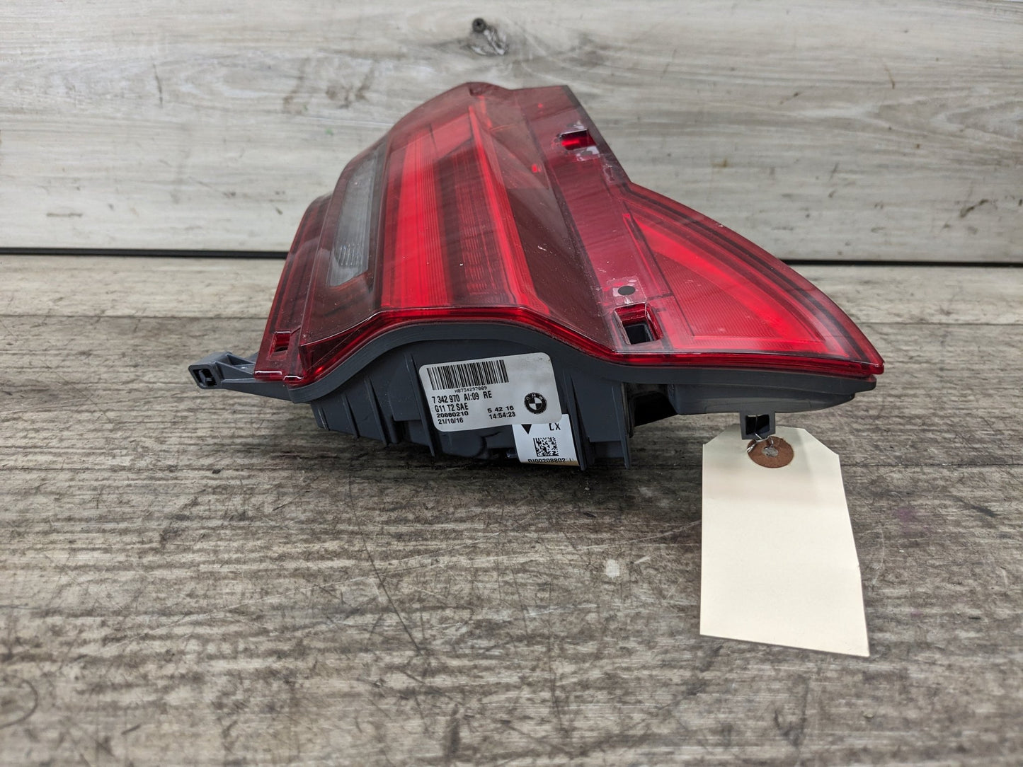 16-19 OEM BMW G11 G12 740 750 Rear Passenger Side LED Inner Stop Tail Light