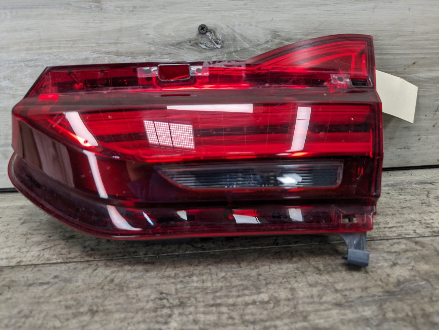16-19 OEM BMW G11 G12 740 750 Rear Passenger Side LED Inner Stop Tail Light