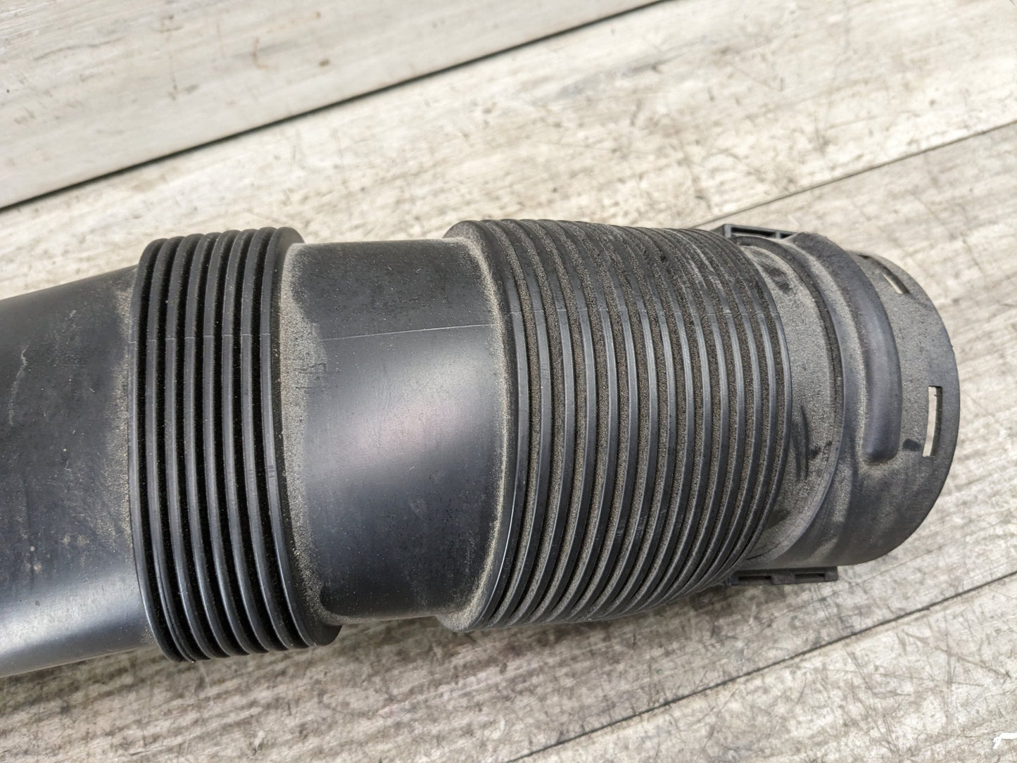 14-18 OEM BMW F15 F16 X5 X6 Engine Air Cleaner Intake Inlet Tube Duct Hose