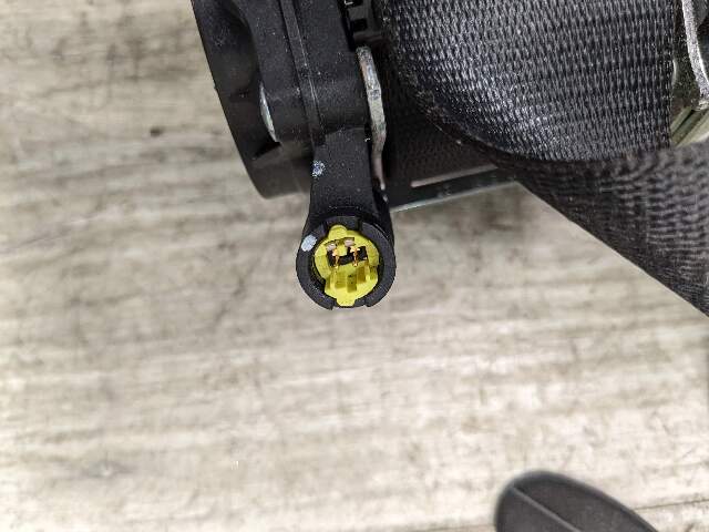 OEM BMW F15 F16 F85 F86 X5 X6 Front Right Seat Belt Seatbelt Retractor
