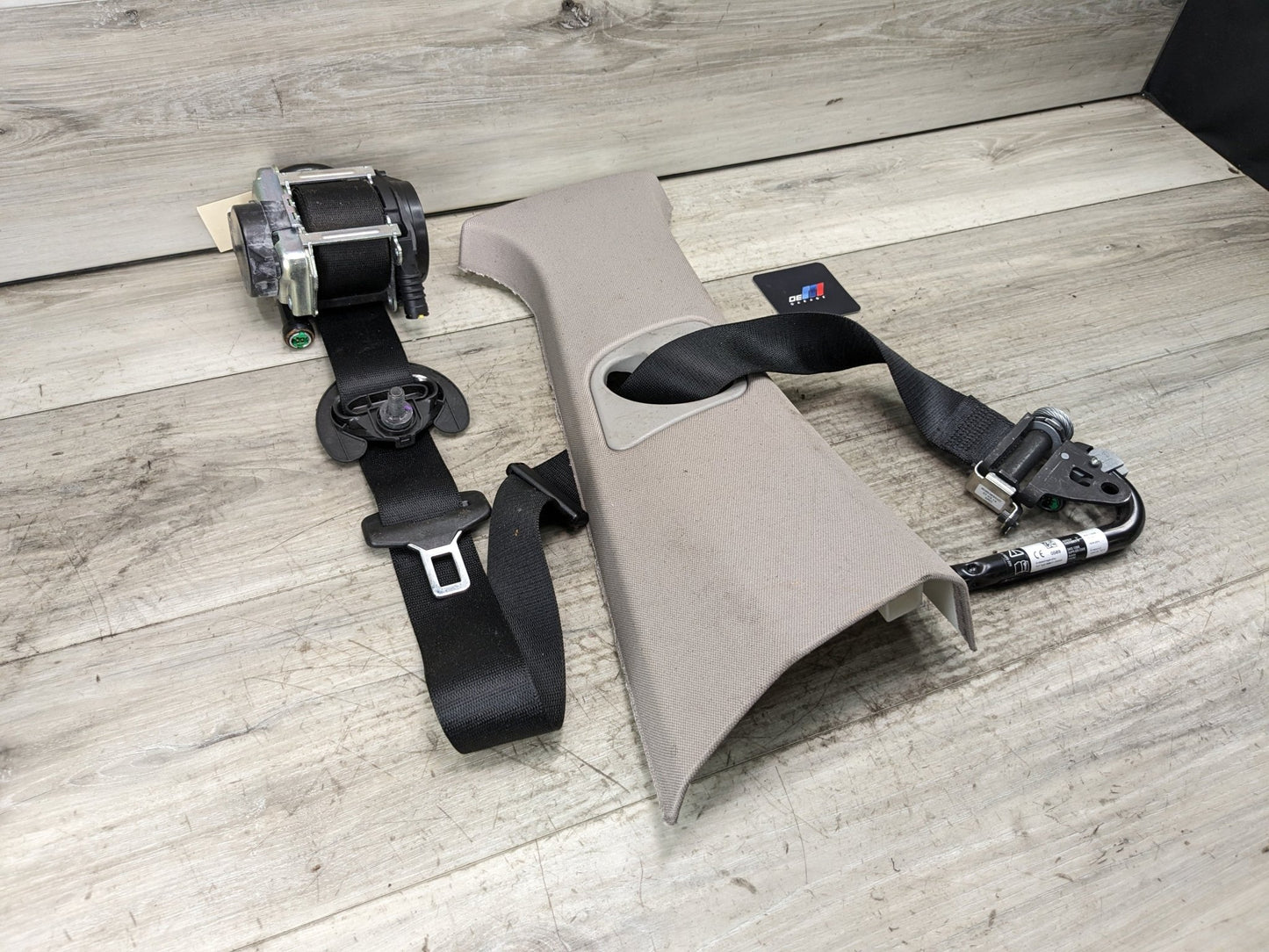OEM BMW F15 F16 F85 F86 X5 X6 Front Right Seat Belt Seatbelt Retractor