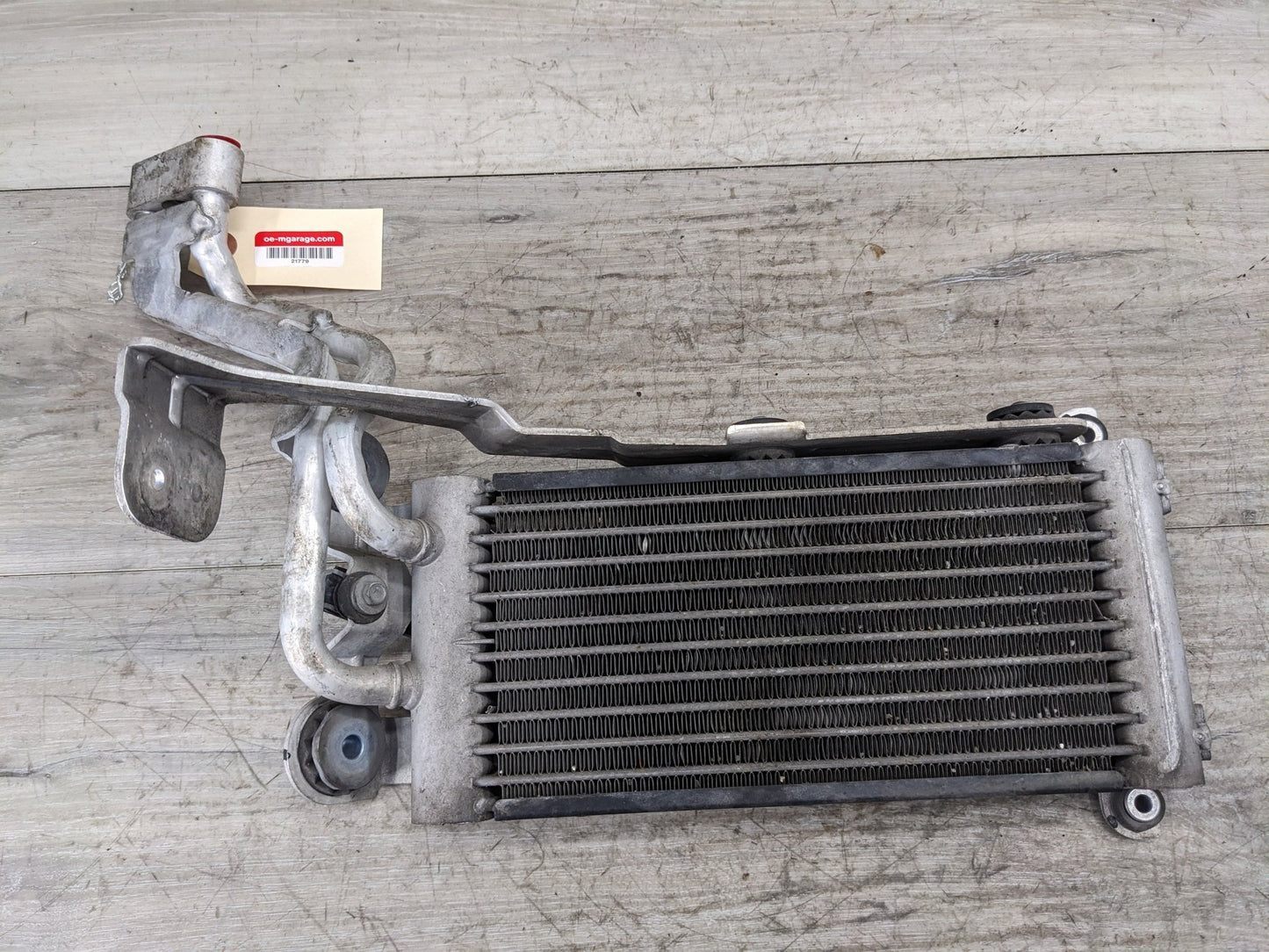 08-13 OEM BMW E88 E82 135 Convertible Coupe Engine N54 N55 Oil Cooler Radiator