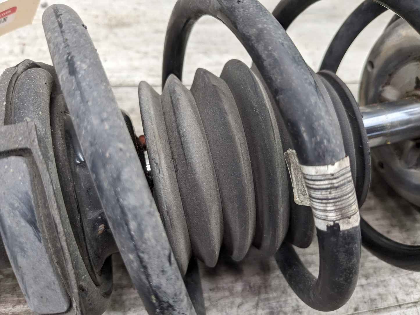 08-13 OEM BMW E82 Coupe Front Right Passenger M Sports Suspension Strut Absorber