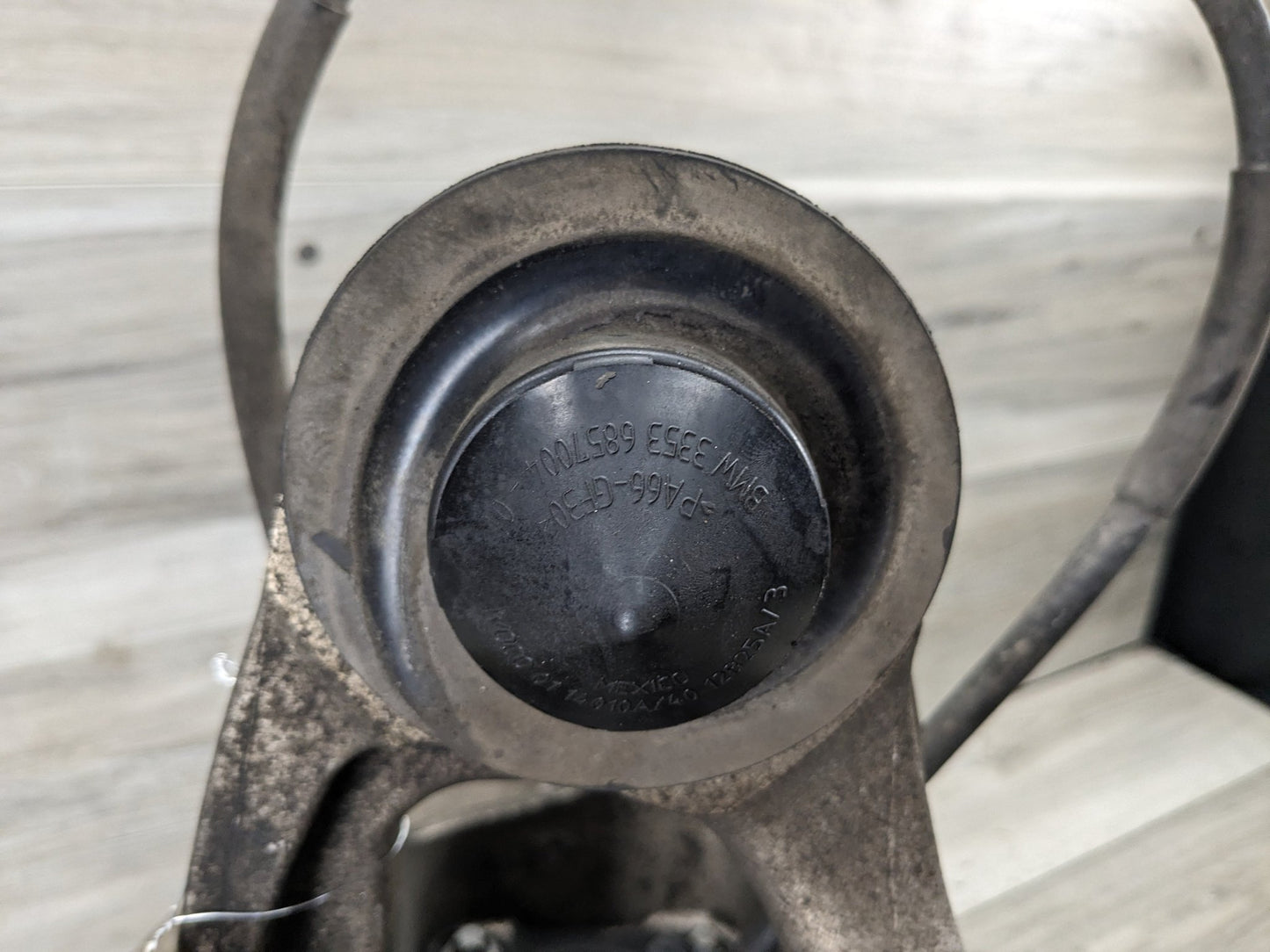 OEM BMW F85 F86 F15 F16 X5 X6 Rear Left Driver Spindle Hub Carrier Knuckle