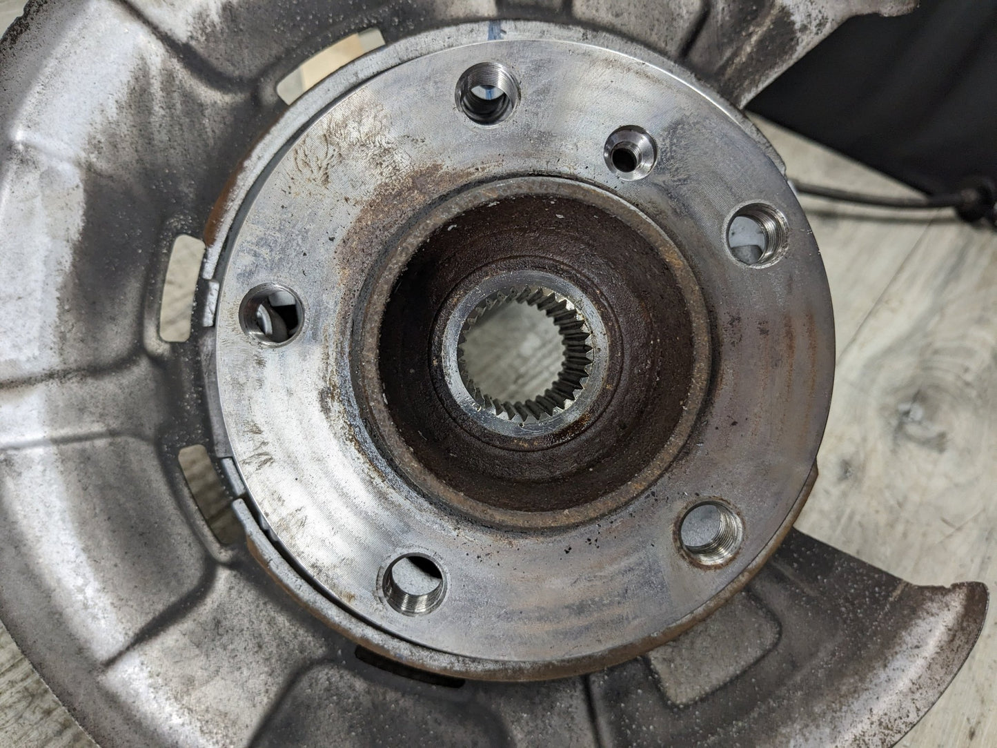 OEM BMW F85 F86 F15 F16 X5 X6 Rear Left Driver Spindle Hub Carrier Knuckle