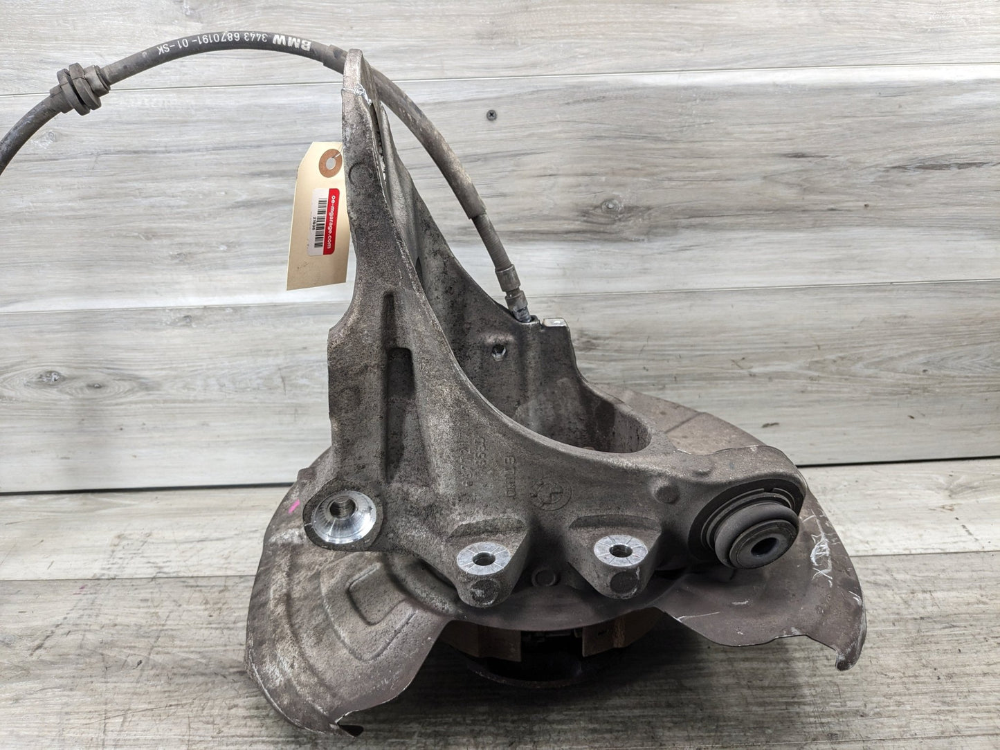 OEM BMW F85 F86 F15 F16 X5 X6 Rear Left Side Spindle Hub Carrier Knuckle