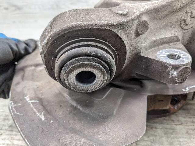 OEM BMW F85 F86 F15 F16 X5 X6 Rear Right Side Spindle Hub Carrier Knuckle
