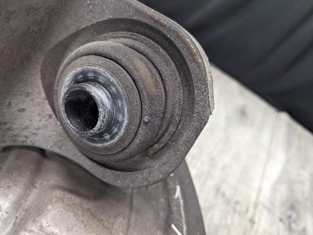 OEM BMW F85 F86 F15 F16 X5 X6 Rear Right Side Spindle Hub Carrier Knuckle