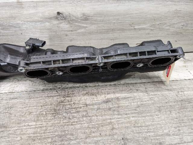 10-19 BMW 550 650 F10 F12 X5M X6M Passenger Side Engine S63 Intake Manifold 1-4