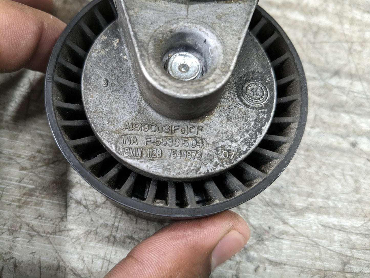 OEM BMW F10 F15 F16 F85 X5 X6 Engine S63 Serpentine Drive Belt Tensioner Pulley