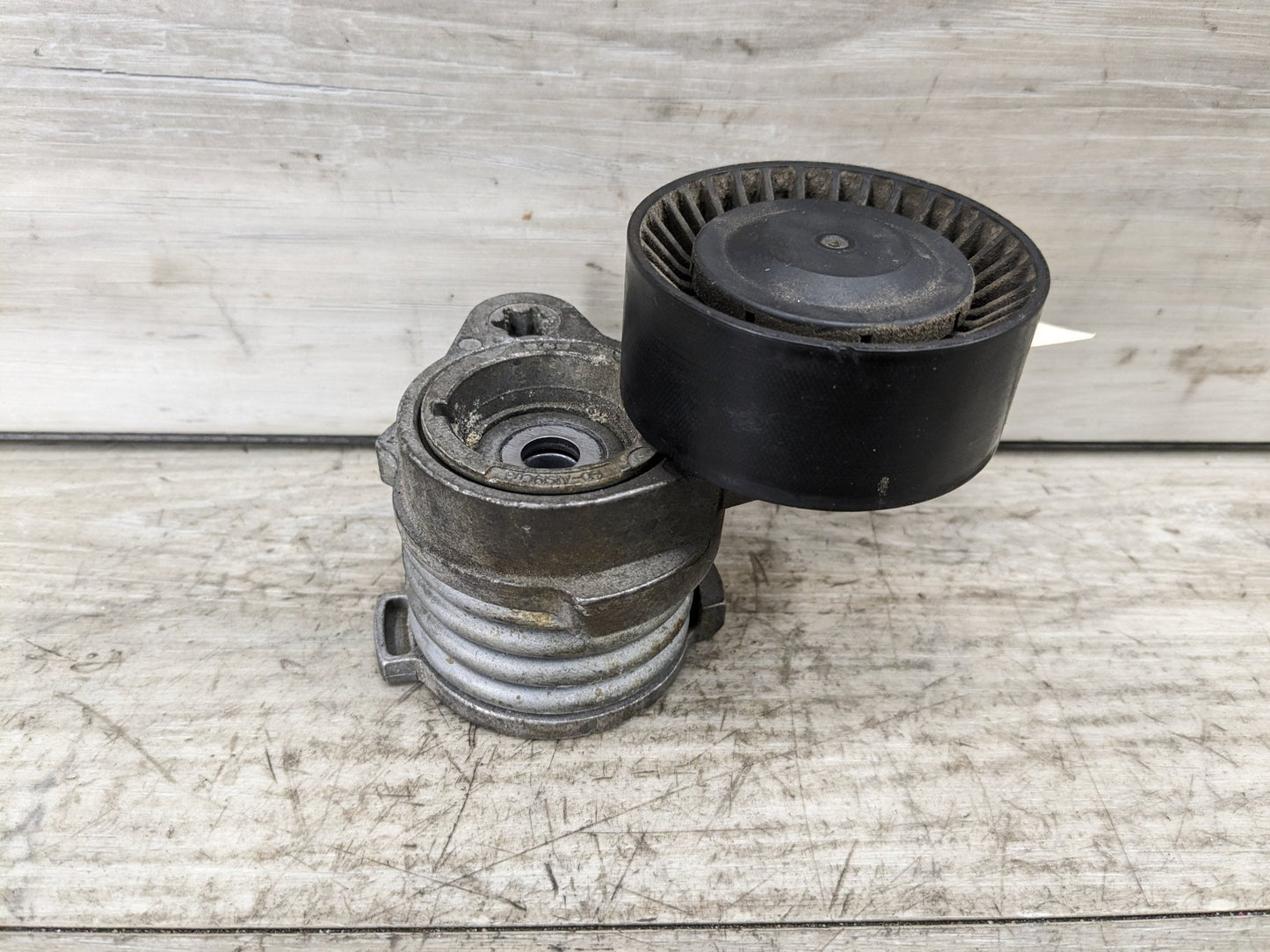 OEM BMW F10 F15 F16 F85 X5 X6 Engine S63 Serpentine Drive Belt Tensioner Pulley