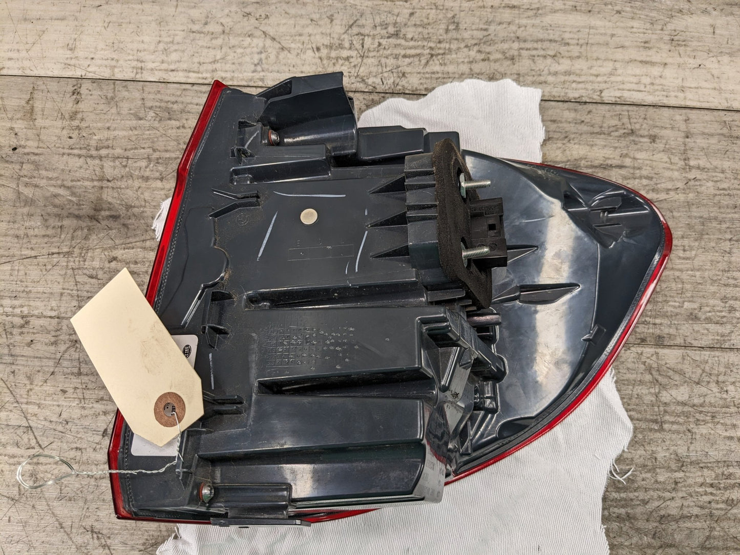 14-18 OEM BMW F15 F85 X5 X5M Rear Left Driver Side Outer Stop Tail Light