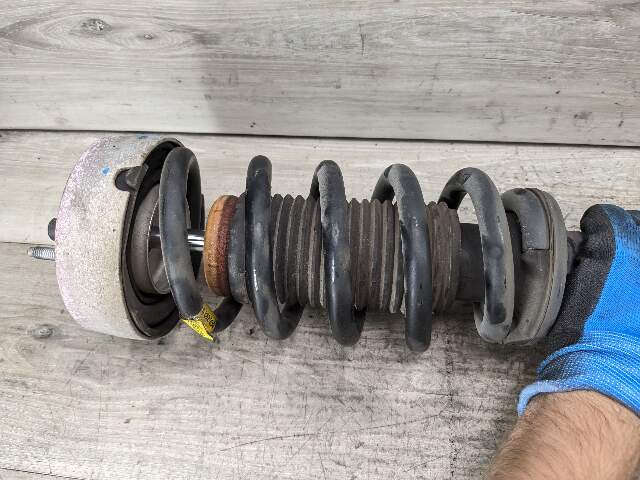 OEM BMW F15 F16 X5 X6 35iX 35dX FRONT Left Driver Strut Shock Absorber Spring