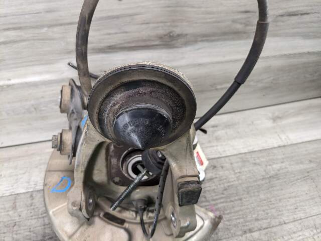 OEM BMW E70 F15 F16 F85 F86 X5 X6 Rear Left Driver Spindle Hub Carrier Knuckle