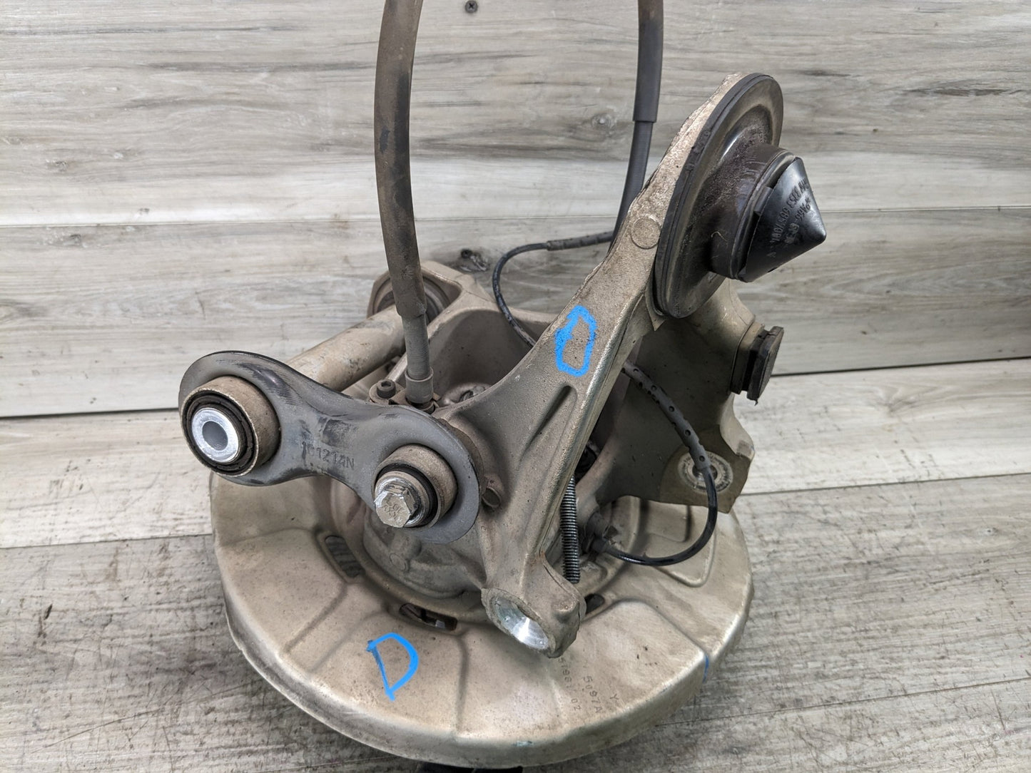 OEM BMW F15 F16 F85 F86 X5 X6 xDrive Rear Left Spindle Hub Carrier Knuckle AWD