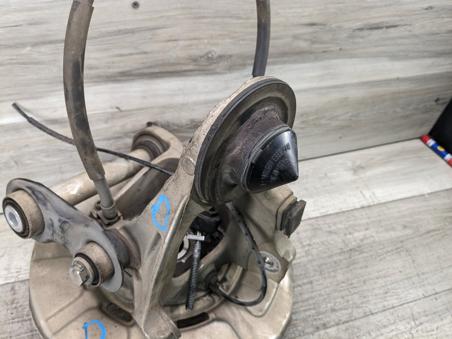 OEM BMW F15 F16 F85 F86 X5 X6 xDrive Rear Left Spindle Hub Carrier Knuckle AWD