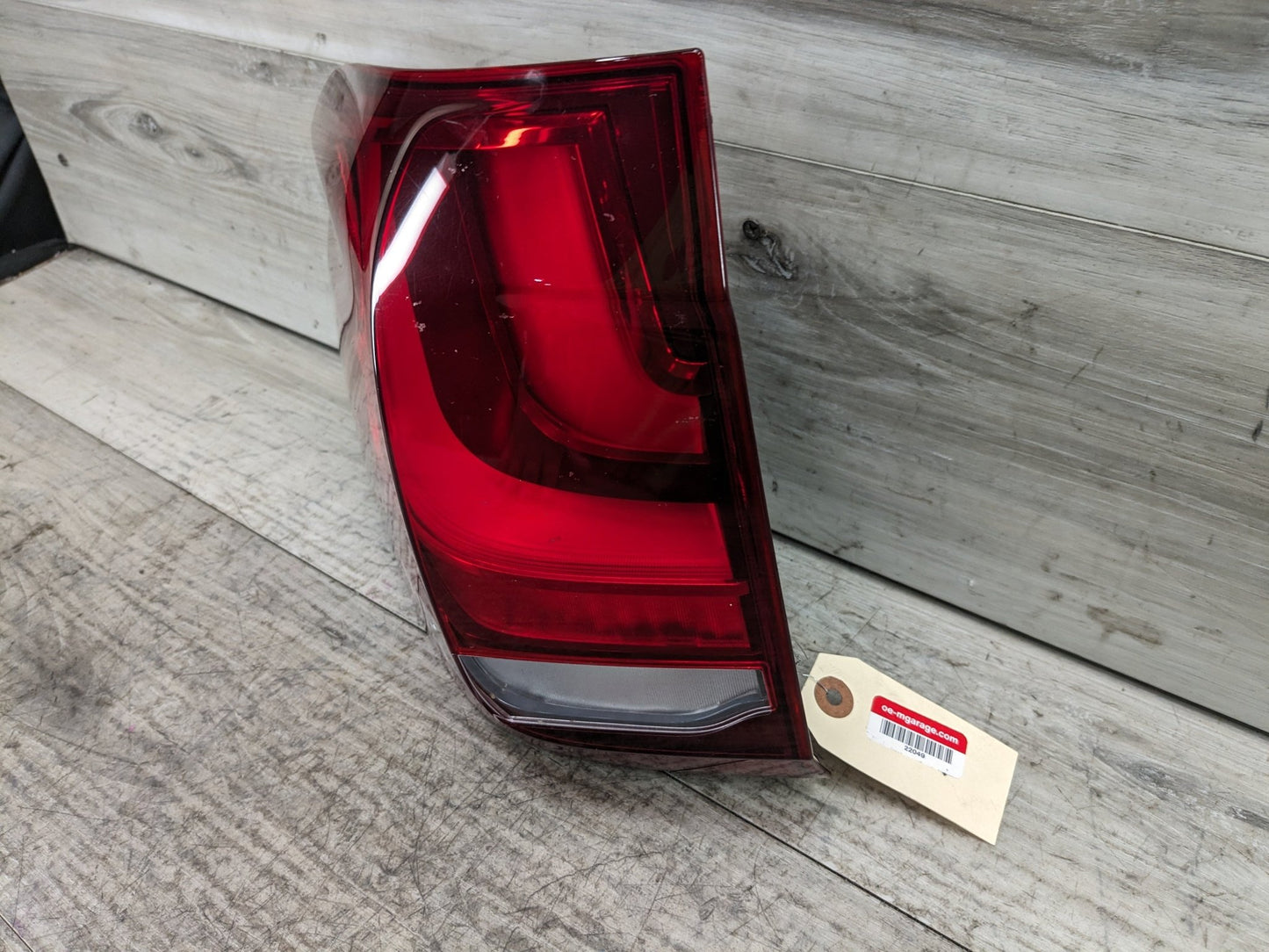 14-18 OEM BMW F15 F85 X5 X5M Rear Left Driver Side Outer Stop Tail Light