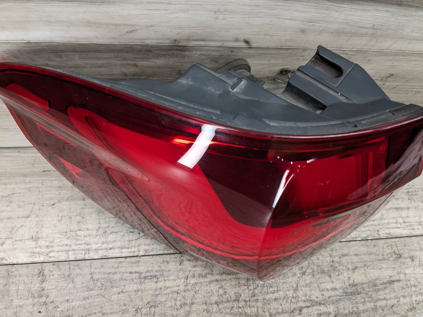 14-18 OEM BMW F15 F85 X5 X5M Rear Left Driver Side Outer Stop Tail Light