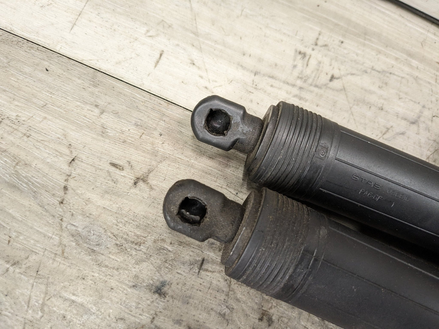 14-18 OEM BMW F15 F85 X5 X5M Left Right Trunk Tailgate Shock Hatch Strut PAIR*